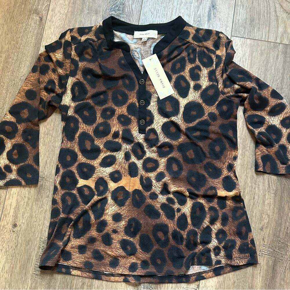 NWT! Diana Belle Animal Print Blouse, 3/4 Sleeves, Lightweight, Layering, Small